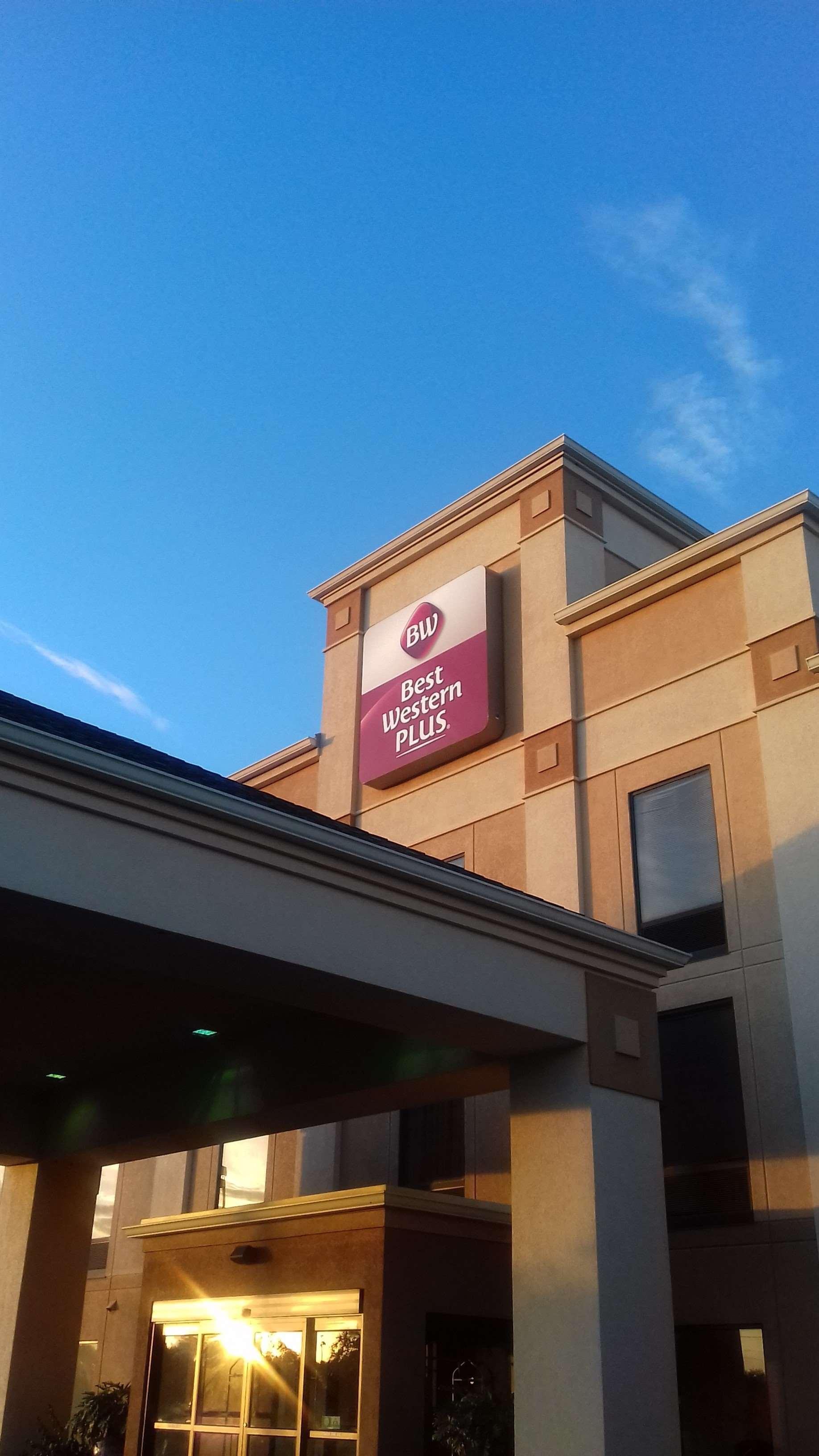 Best Western Plus Madison Exterior photo